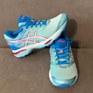 ASICS Women's Gel-Cumulus 18 Teal and Pink Athletic Shoes